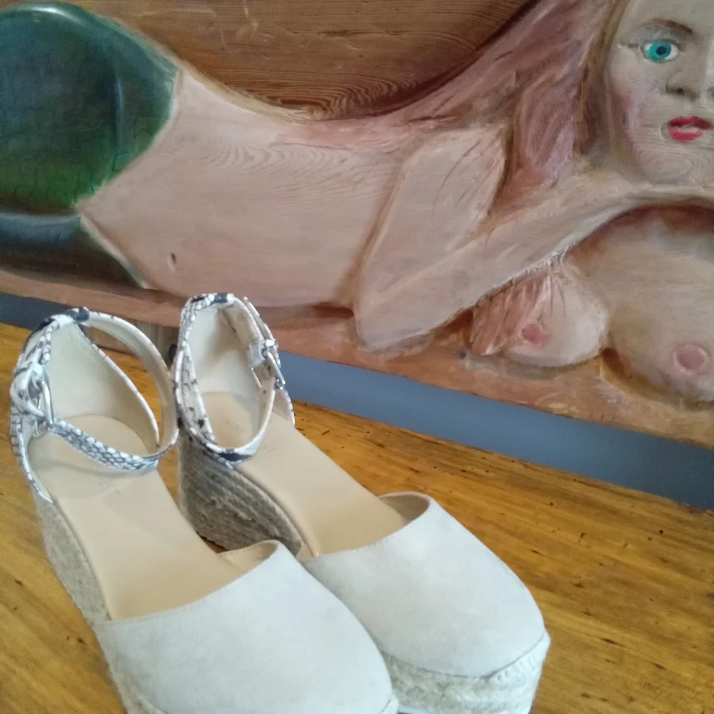 Nine West Ariela Beige & Snakeskin Espadrille 2.5